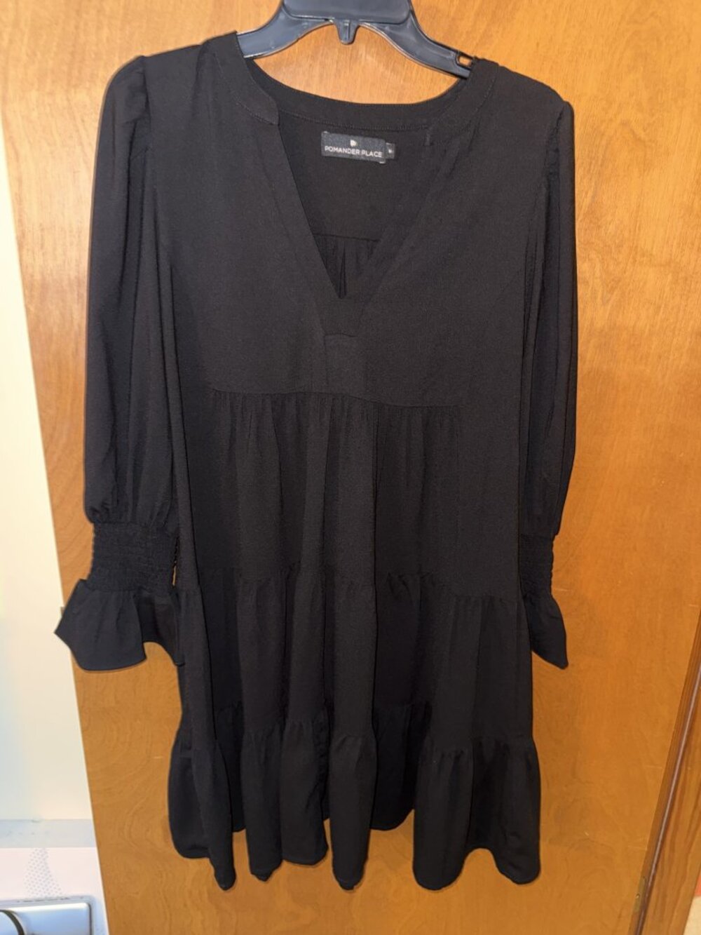 Pomander Place by Tuckernuck Crepe Kenzo Dress Women Medium Black V-Neck Tiered - Picture 4 of 14